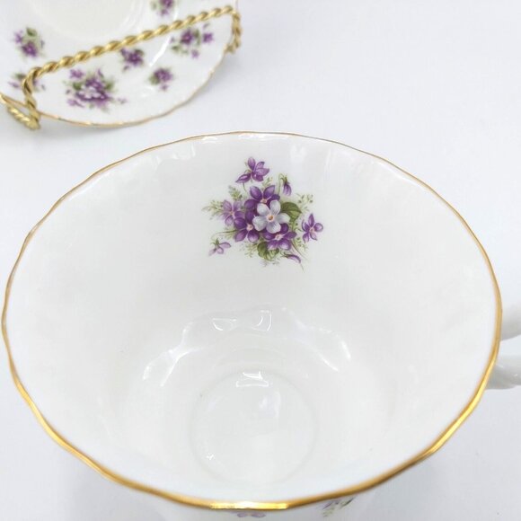 Royal Albert Tea Cup and Saucer -Sweet Violets Pattern- Bone China- England - Picture 5 of 9